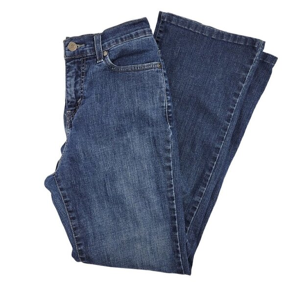 Levi's Women's 512 Perfectly Slimming Bootcut Jeans in a Dark Wash Size 8M - Picture 4 of 12